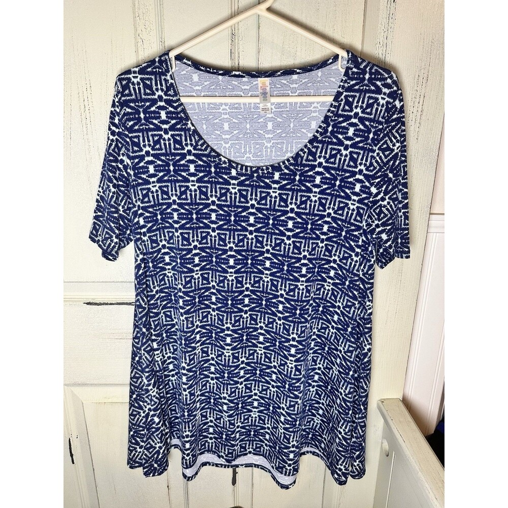 Lularoe Perfect T Sz XS Navy Aztec Design  Geometric